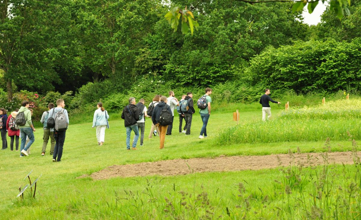 Les élèves de licence pro au Domaine de la Roche-Jagu