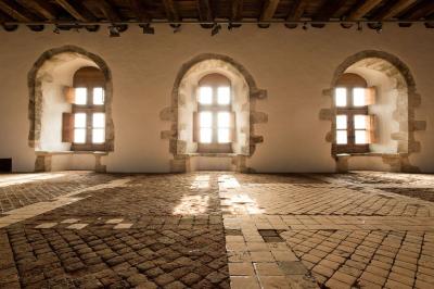 cette photo représente le château de la Roche-Jagu photo de Julien Mota